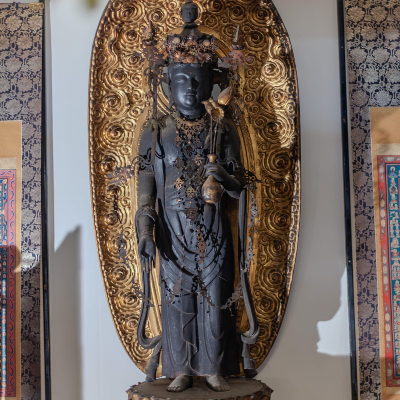 平等寺持仏堂の本尊 十一面観音